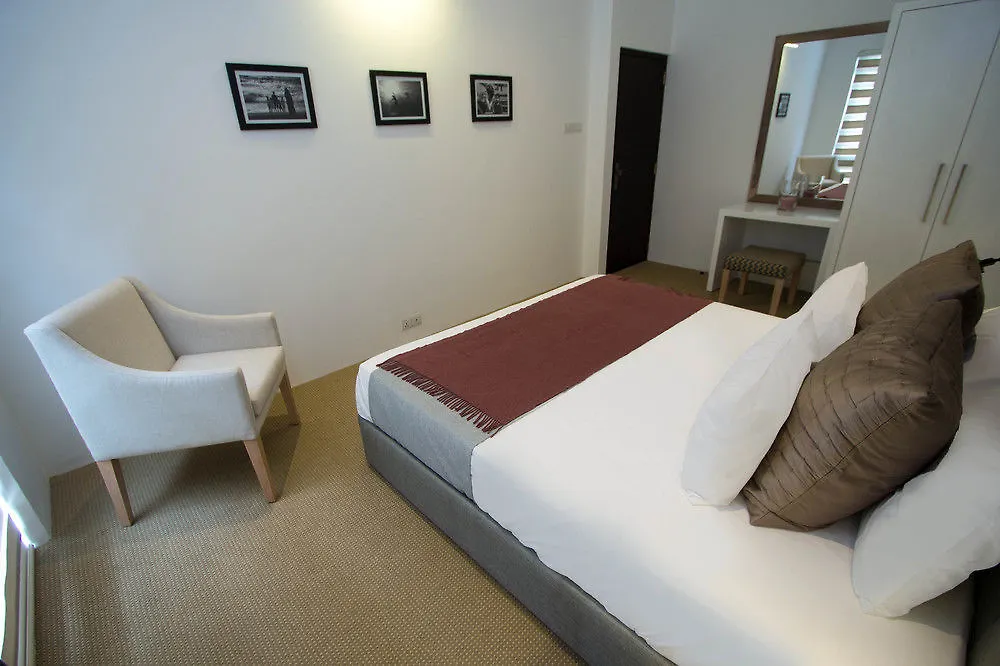 W15 Colombo Hotel