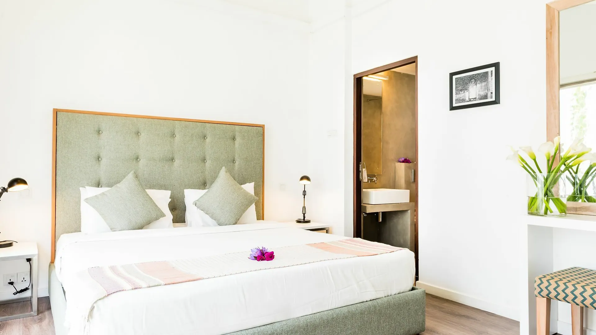 W15 Colombo Hotel
