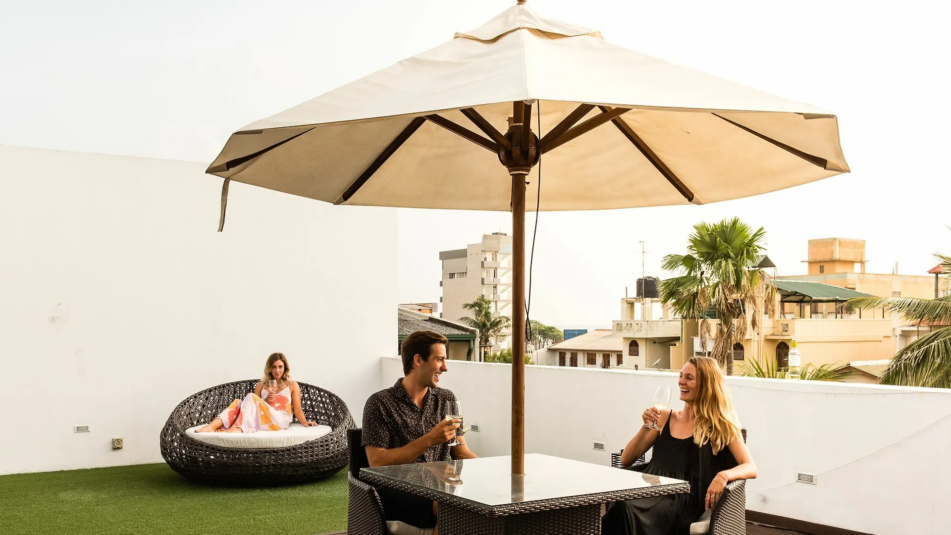 W15 Colombo Hotel